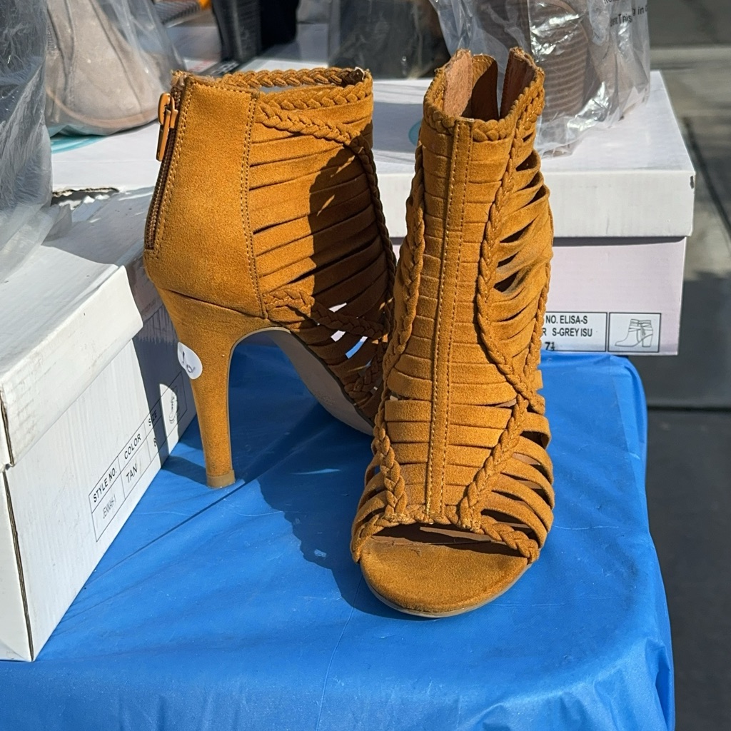 Spring Pumps